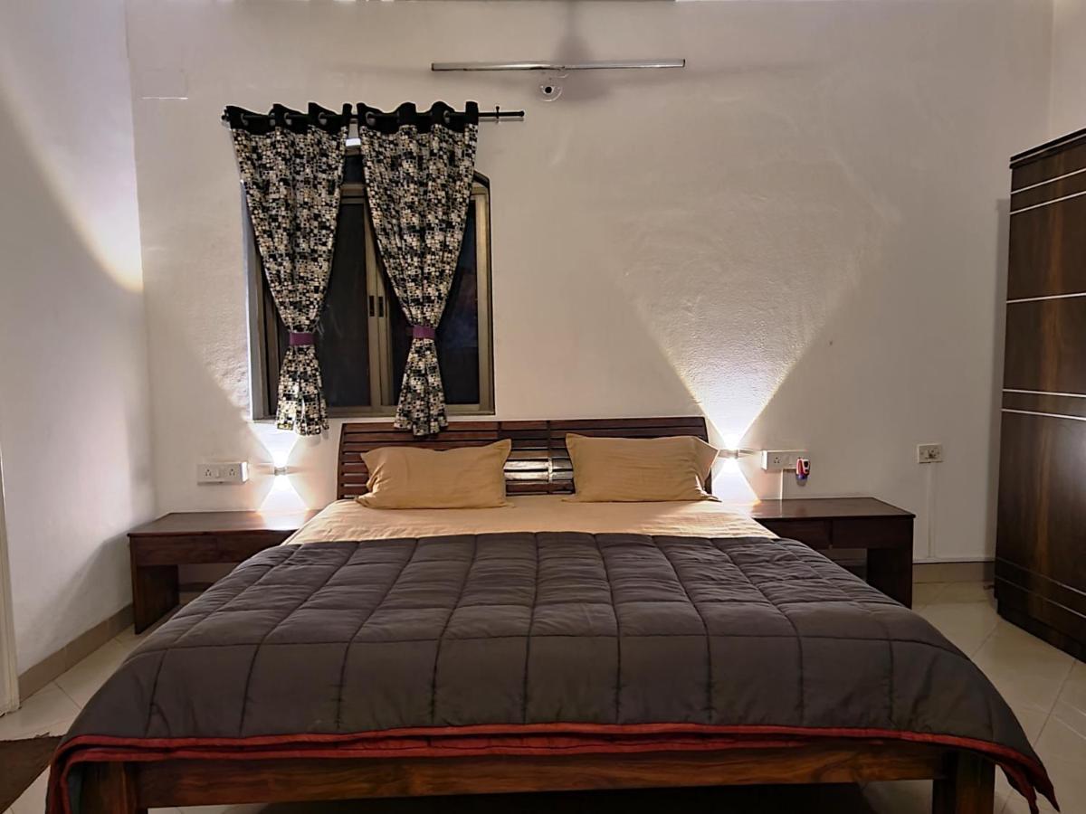 Hostel Lifespace- Twin Bungalow With Pods, Bunks, Private Rooms, Cowork & Cafe Pune Bagian luar foto